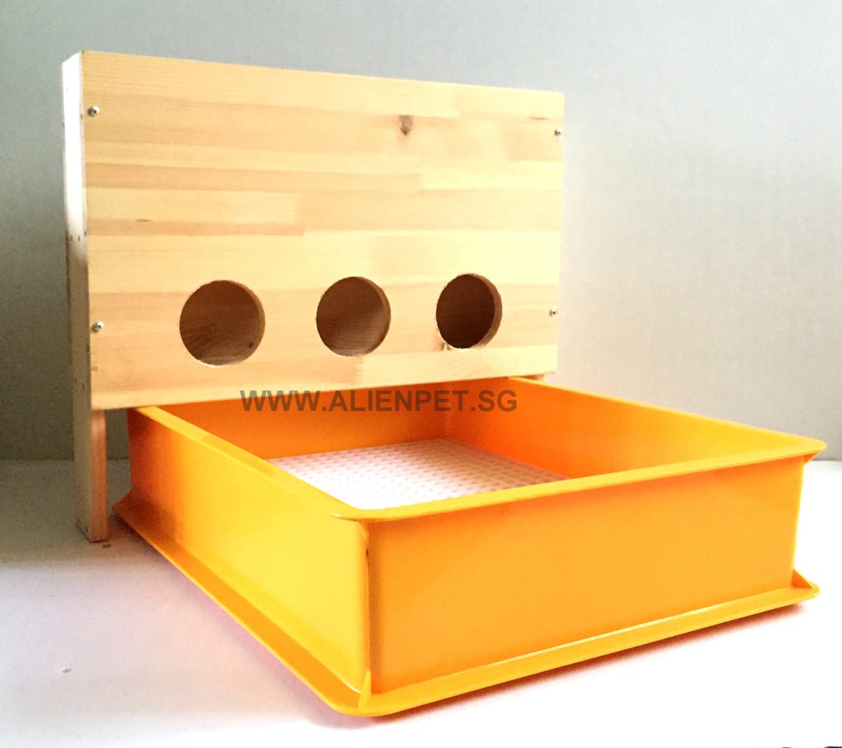 MK HAY RACK HR001 + DREAMY LITTERBOX DL002 BUNDLE